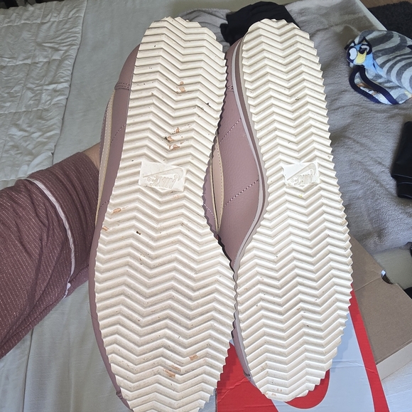 Womens NIKE Leather cortez - Picture 4 of 5